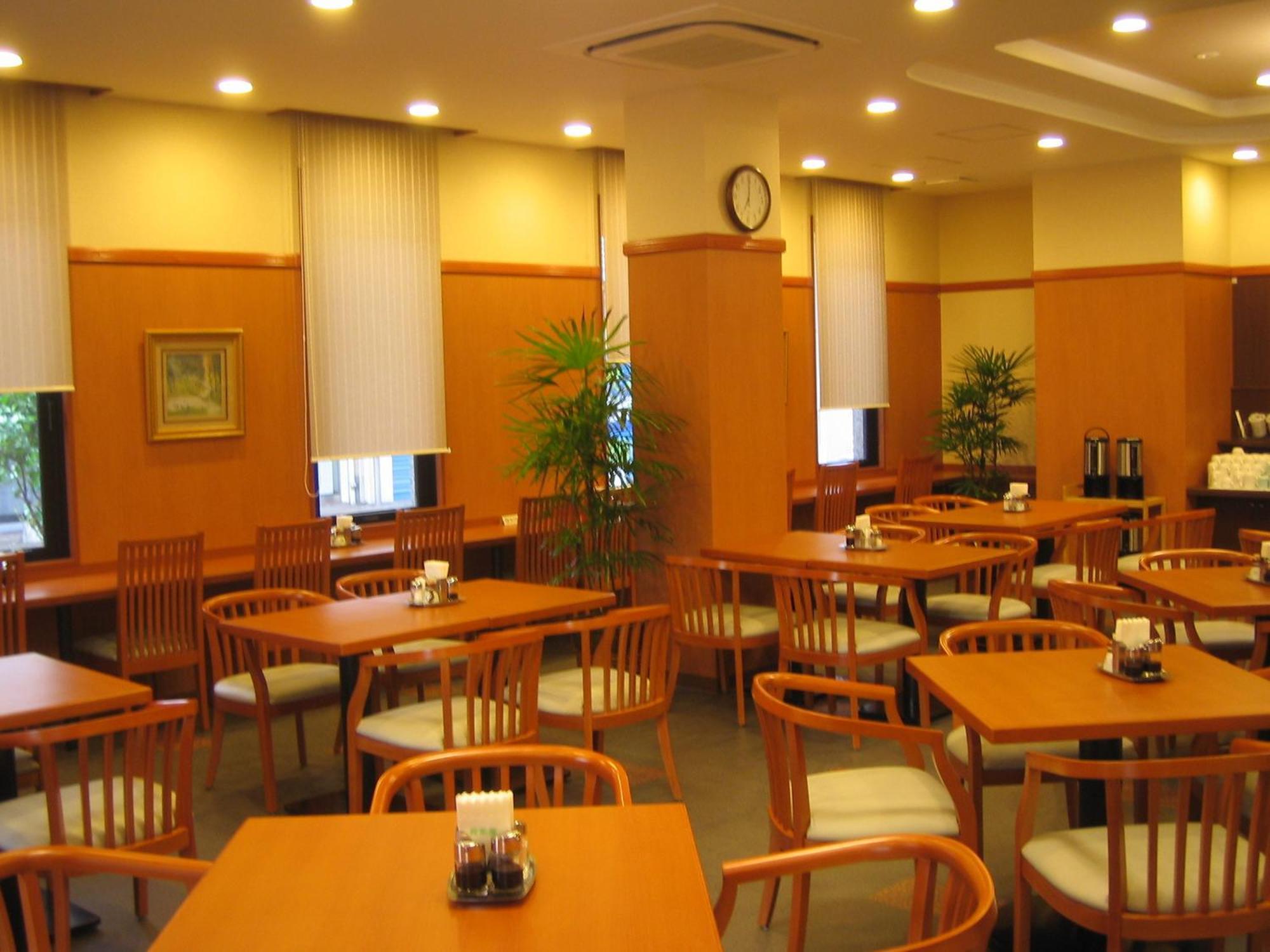 Hotel Route-Inn Kitakyushu-Wakamatsu Ekihigashi Exterior foto